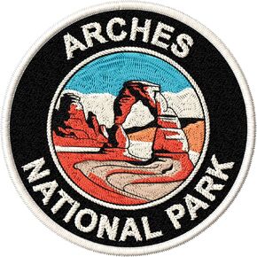 Arches National Park Utah Patch للملابس - الحديد المطرز على التصحيح لظهر الظهر - بقع النسيج للهدايا التذكارية والهدايا للمسافرين ID45095