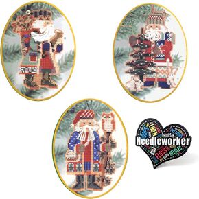 مجموعة Mill Hill Northwoods Santa (1999) مجموعة من 3 مجموعات غرزة متقاطعة من 3 ، بما في ذلك Juniper و Holly Berries و Pine Tree Santas ، بالإضافة إلى ملصق Devinative "Feework"