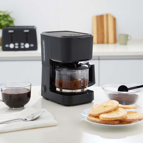 Amazon Basics 5-Cup Coffee Maker with Reusable Filter, Coffee Pot, Coffee Machine, Black and Stainless Steel in Saudi Arabia