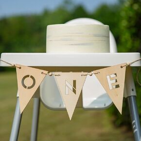 Wood One High Chair Banner - Wooden Cutout Loots One Logo Lanner لحفلة عيد الميلاد الأولى ، Wood One Party ، لوازم حفلات عيد الميلاد الأولى ، إكليل عيد ميلاد واحد ، صورة مثالية