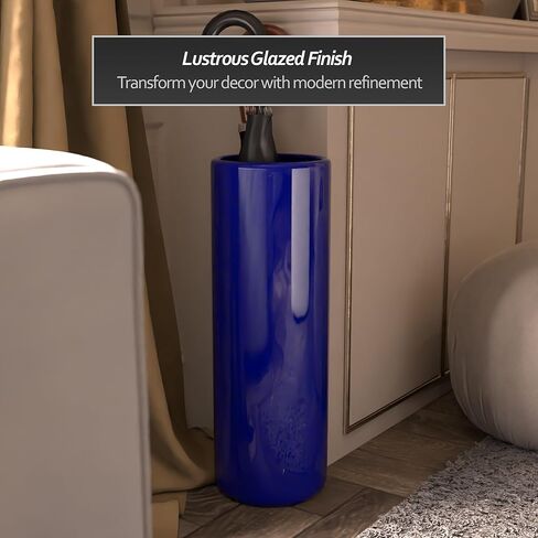 حامل مظلة من البورسلين الأبيض العتيق مقاس 24 بوصة من Red Lantern in Kuwait