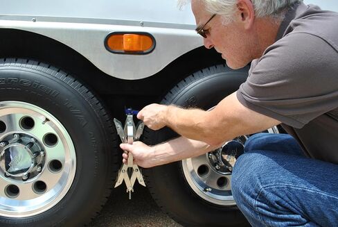 منتجات UF Ultra-Fab 21-001095 Super Grip Chock (حجم كبير جدًا، عبوتان) in Kuwait