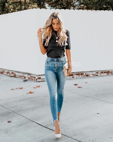 LETSRUNWILD قمصان كاجوال للأعمال للنساء، قمصان أنيقة وجذابة ذات ياقة مدورة in Kuwait