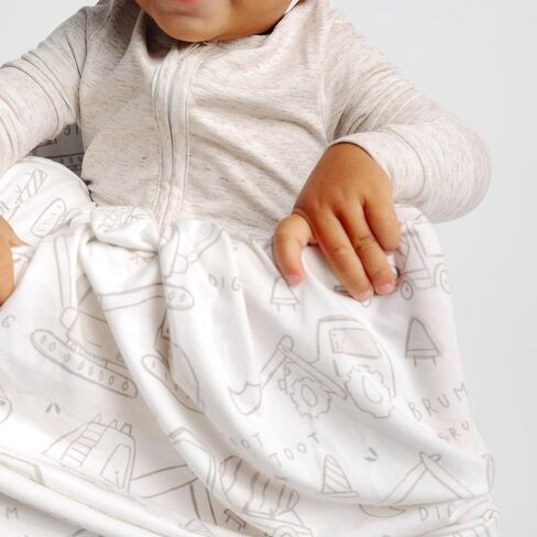 Baby Car Seat Cover Canopy and Nursing Cover Multi-Use Stretchy 5 in 1 Gift "Daphne" by Copper Pearl in Kuwait