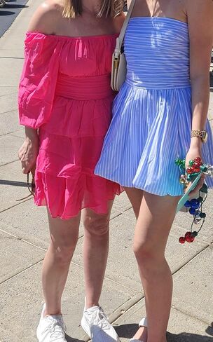 فستان نسائي صيفي من OBBUE برباط خلفي ورقبة مربعة وأكمام طويلة وطبقات متأرجحة in Kuwait