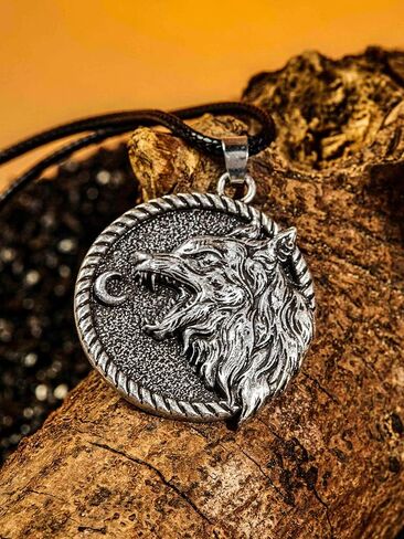HAQUIL Wolf Necklace, Stainless Steel Wild Wolf in Jungle Totem Animal Pendant, Box Chain, Wolf Jewelry Gift in Kuwait