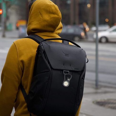 Lancardo Clip On Quartz Watch for Men and Women Glow in The Dark Backpack Buckle Belt Fob Watch for Doctors Nurses Chefs Hiking or Climbing Father's Day Mother's Day in Kuwait