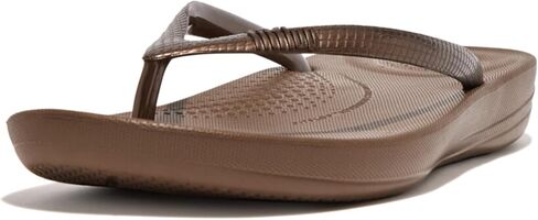 شبشب نسائي من FitFlop مصنوع من المطاط iQushion مع وسادة قدم محيطية للمشي، صنادل قلابة مريحة وخفيفة الوزن مع دعم للقوس ووسائد لتأثير القدم in Kuwait