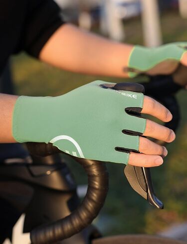 قفازات INBIKE لركوب الدراجات للرجال، قفازات دراجة مسامية للرجال لركوب الدراجات، قفازات خفيفة الوزن نصف إصبع لركوب الدراجات على الطريق مع وسادة مضادة للانزلاق ممتصة للصدمات، قفازات ركوب الدراجات MTB بدون أصابع in Saudi Arabia