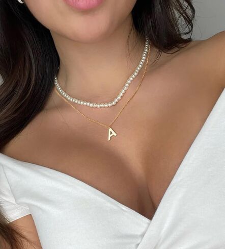 S.J JEWELRY قلادة اللؤلؤ الأولية للنساء 14K مطلية بالذهب حرف الأبجدية 26 A-Z قلادة قلادة لذيذ اللؤلؤ المختنق القلائد اليدوية والمجوهرات هدية in Saudi Arabia