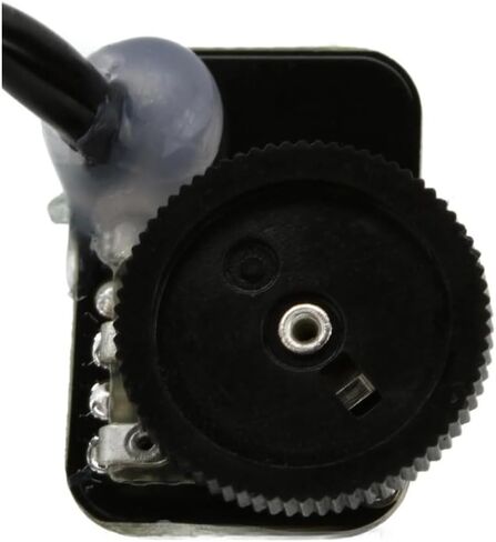 LR Baggs EAS Element Active System with volume Control for Steel String Guitar Bundle w/ 12x Fender Picks and Liquid Audio Polishing Cloth in Saudi Arabia