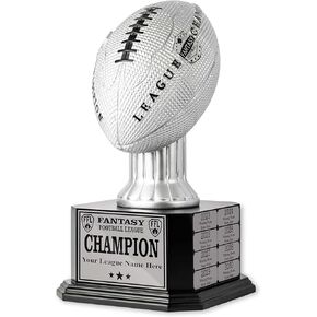 كأس TrophySmack Perpetual Fantasy لكرة القدم - الفائز بجائزة بطولة الكأس القابلة للتخصيص | نقش مجاني لما يصل إلى 16 عامًا من الفائزين السابقين