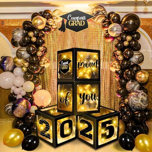 ديكورات صندوق التخرج من جيرفي مع بالونات وسلاسل إضاءة LED تهنئة 2024 لوازم حفلات التخرج فخورة بك صناديق البالونات لفئة 2024 ديكور حفلات الكلية المدرسية (فضي) in Kuwait