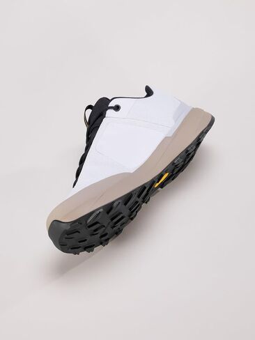 Arc'teryx Kopec GTX Shoe Women's | حذاء المشي لمسافات طويلة ومقاومة للماء in Kuwait