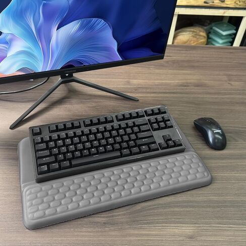 Computer Keyboard Stand with Wrist Rest, Ergonomic Tilted Keyboard Holder - Keyboard Riser with Wrist Pad - Keyboard Tray Support for Office Home - Black in Kuwait