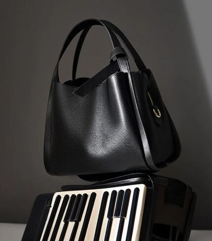 حقيبة كتف نسائية من الجلد الطبيعي، حقيبة يد بمقبض علوي، محفظة كروس للسيدات in Kuwait