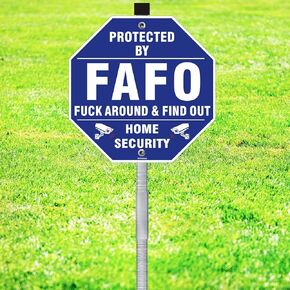 محمية من قبل Home Security System Yard Sign With Stake ، علامة تحذير متصلة بالشرطة 10 "× 28"