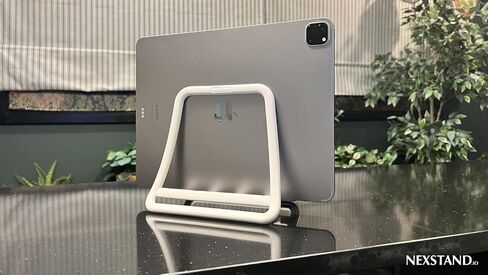 K11 vertical captop Stand for Desk （1Black ， 1 White） ، Dock Dock Desktop White ، منظم لتوفير الفضاء لجميع أجهزة MacBook ، Samsung ، HP ، Dell in Saudi Arabia