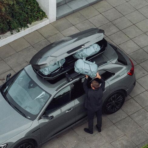 Thule Motion 3 Rooftop Box in Saudi Arabia
