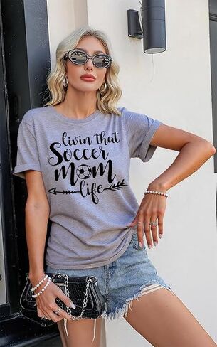 تي شيرت نسائي Livin That Soccer Mom Life برقبة دائرية وأكمام قصيرة in Kuwait