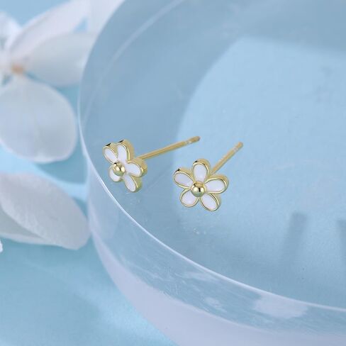 SLUYNZ Solid 925 Sterling Silver Little Daisy Earrings Studs for Women Teens Petite Flowers Studs Earrings in Kuwait