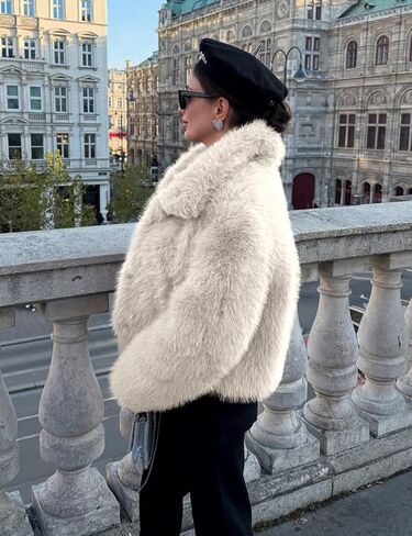 COZYPOIN Womens Faux Fur Jacket Fluffy Fur Cropped Coat Long Sleeve Open Front Fur Cape in Kuwait