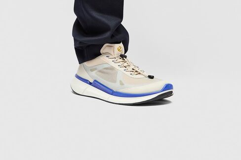 ECCO Men's Biom 2.2 Breathru Cross Trainer in Kuwait