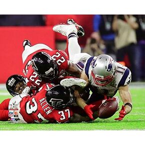 نيو إنجلاند باتريوتس جوليان إيدلمان يحقق هدفًا لمدى الحياة خلال صورة صورة Super Bowl LI 8x10 in Kuwait