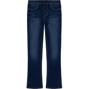 تضيء فتيات ليفي على jeggings