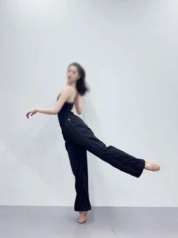 Running/Dance Woven Sports Pants Mid-Rise Elastic Waistband for Women in Saudi Arabia