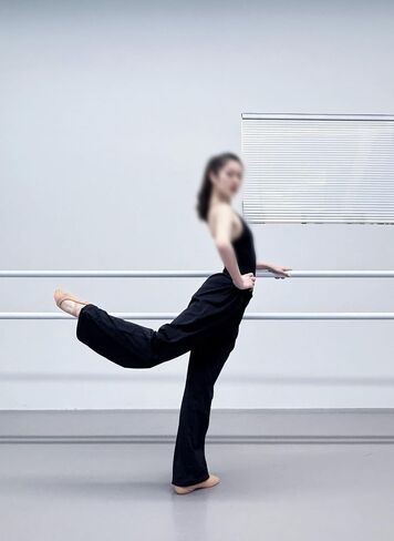 Running/Dance Woven Sports Pants Mid-Rise Elastic Waistband for Women in Saudi Arabia