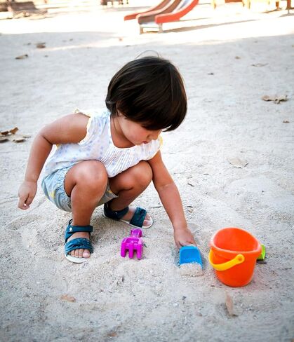 Miniland Eco Junior Sand Set - لعبة الشاطئ للأطفال الذين لديهم أدوات مختلفة للعب في الرمال in Kuwait