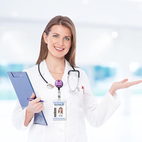 حقوق متساوية قابلة للسحب، حامل شارة الهوية، بكرات شارة مع مشبك حاملي بطاقات الاسم لعامل المكتب، الطبيب، الممرضة، المتطوعين، المعلم، الطالب، فني مختبر، رجل الإطفاء (تغليف صندوق هدايا) in Kuwait