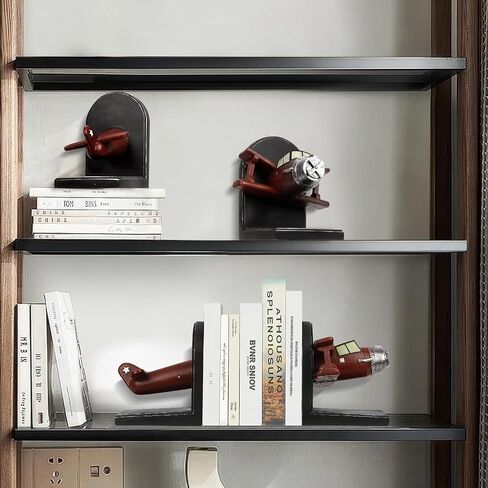 Aviation Decor Pilots Gifts,Airplane Decor Pilot Gifts for Men,Airplane Propeller Bookends Set for Aviation Lovers,Rustic Home Accessories Office Tudy Room Library Desktop Bookshelf in Kuwait