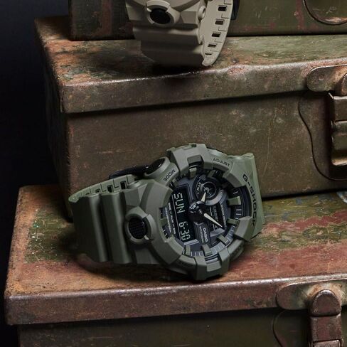 Casio Men's 700uc Series G-Shock Quartz 200M WR حزام راتنج مقاوم للصدمة وحالة in Kuwait