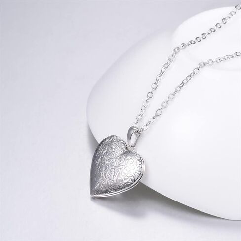 2 Pcs Locket Necklace that Holds Pictures Stainless Steel Locket Pendant Necklace Memory Photo Pendant Necklace for Women Girls in Kuwait