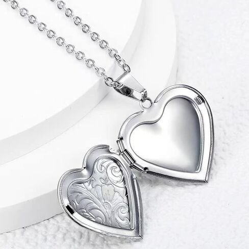 2 Pcs Locket Necklace that Holds Pictures Stainless Steel Locket Pendant Necklace Memory Photo Pendant Necklace for Women Girls in Kuwait