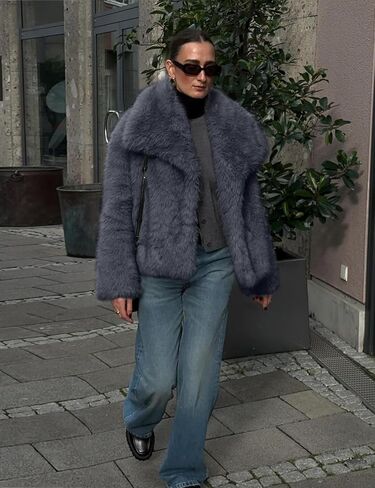 Shiyifa Faux Fur Coat for Women Fluffy Faux Fur Jacket Long Sleeve Open Front Cropped Fuzzy Outerwear in Kuwait