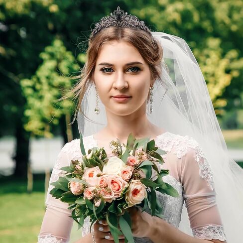 Princess Crown for Women, Crystal Queen Tiaras for Girls Bridal Hair Accessories Gifts for Birthday Wedding Prom, Bridal Party, Pageant, Halloween Christmas Costume in Saudi Arabia