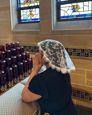 رأس الكنيسة الكاثوليكية Mantveil يغطى: دائرة صغيرة من الدانتيل الدانتيلا Mantilla Cap حجاب الشتات اللاتينية للنساء الفتيات in Kuwait