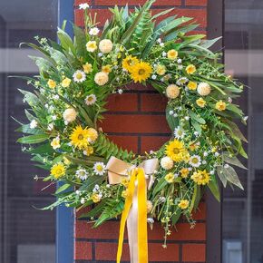 Spring Wreaths for Front Door 24 inch Spring Wreath with Vibrant Daisy and Bow,Green Summer Wreath for Outdoor All Season and Summer Wreaths for Front Door