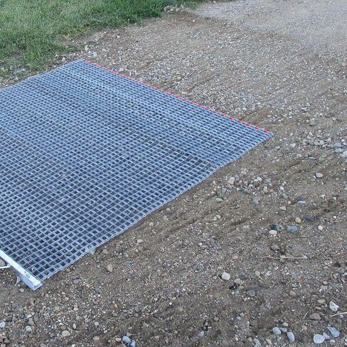 حصيرة السحب الميدانية من Yard Tuff شديدة التحمل من الزنك والفولاذ لتسوية السطح مع حبل سحب للسحب اليدوي أو بمساعدة السيارة، فضي in Saudi Arabia