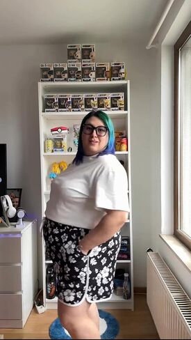 TIYOMI Plus Size Shorts for Women Drawstring Pants Elastic Waist Pocketed Summer Shorts XL-5XL in Kuwait