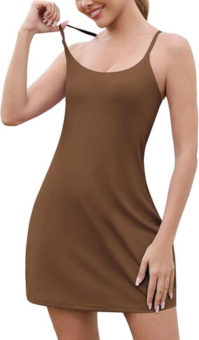 فستان تنس للسيدات مع جيوب سروال سراويل ، صدرية رياضية مدمجة ، فستان رياضي. in Kuwait