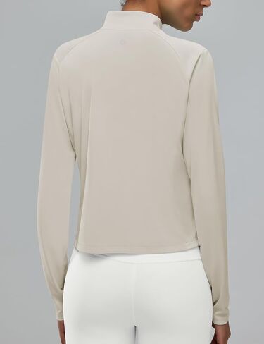 Women's UPF 50+ Lightweight Athletic Jacket with Zip Pockets Sun Protection Full Zip Long Sleeve Shirts Hiking in Kuwait
