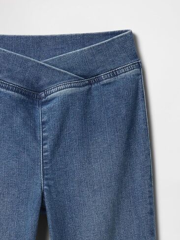 Gap Girls 'Gull-on Flare Jean in Saudi Arabia