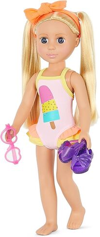 الفتيات اللامعات - دمية أستريد 14 بوصة قابلة لاتخاذ الوضعيات - شعر أحمر وعيون عسلي - ملابس تخييم وقبعة مطابقة وأحذية لامعة - ألعاب وملابس وإكسسوارات للأطفال من عمر 3 سنوات فما فوق in Kuwait