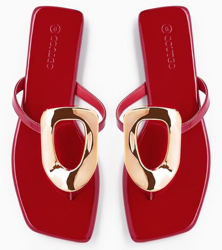 صناديق Coutgo Womens مسطحة مريحة Flip Flops Slide Sandals Summer Beach Shoes مع زخرفة معدنية in Kuwait