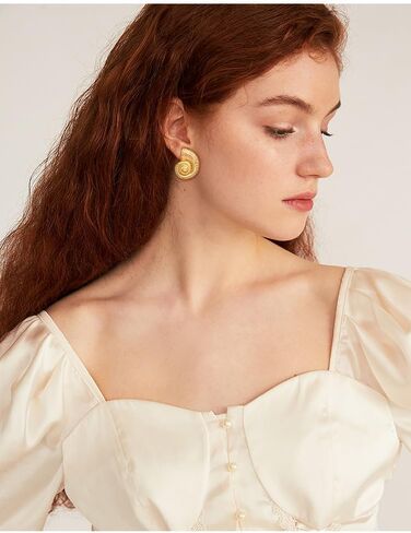 Gold Boho Ocean Earrings, Shell Earrings Seashell Stud Earrings Beach Jewelry Gifts for Women in Saudi Arabia