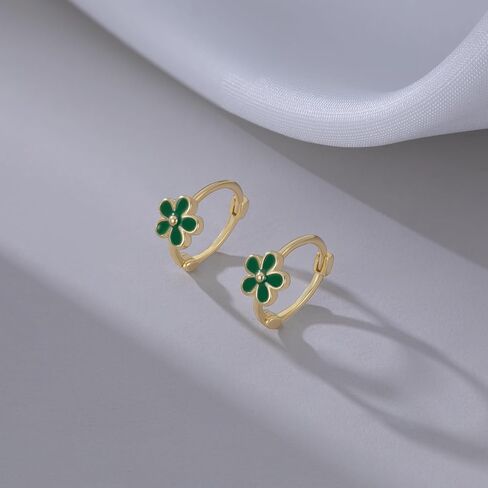 Reffeer Solid 925 Sterling Silver Flower Hoop أقراط Daisy للنساء في سن المراهقة Girls Green Flower Hoop أقراط Huggie in Saudi Arabia